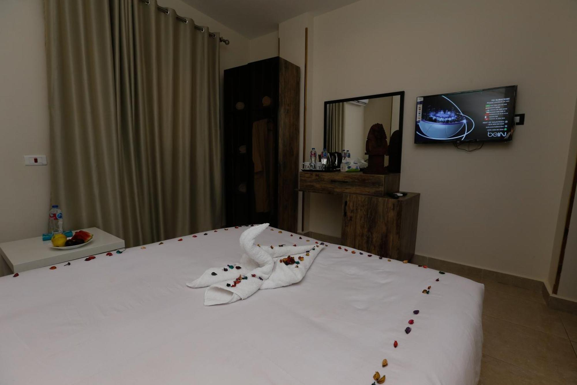 Taj Pyramids View Inn Kafret el-Gabal Kültér fotó