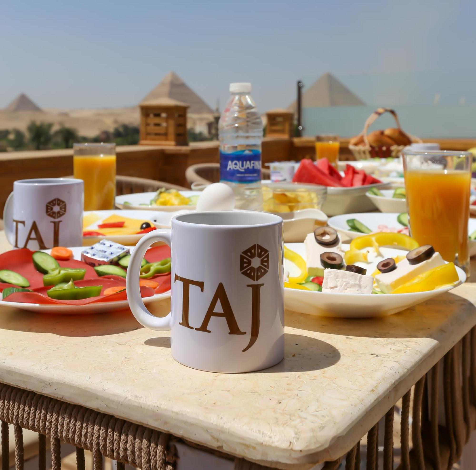 Taj Pyramids View Inn Kafret el-Gabal Kültér fotó