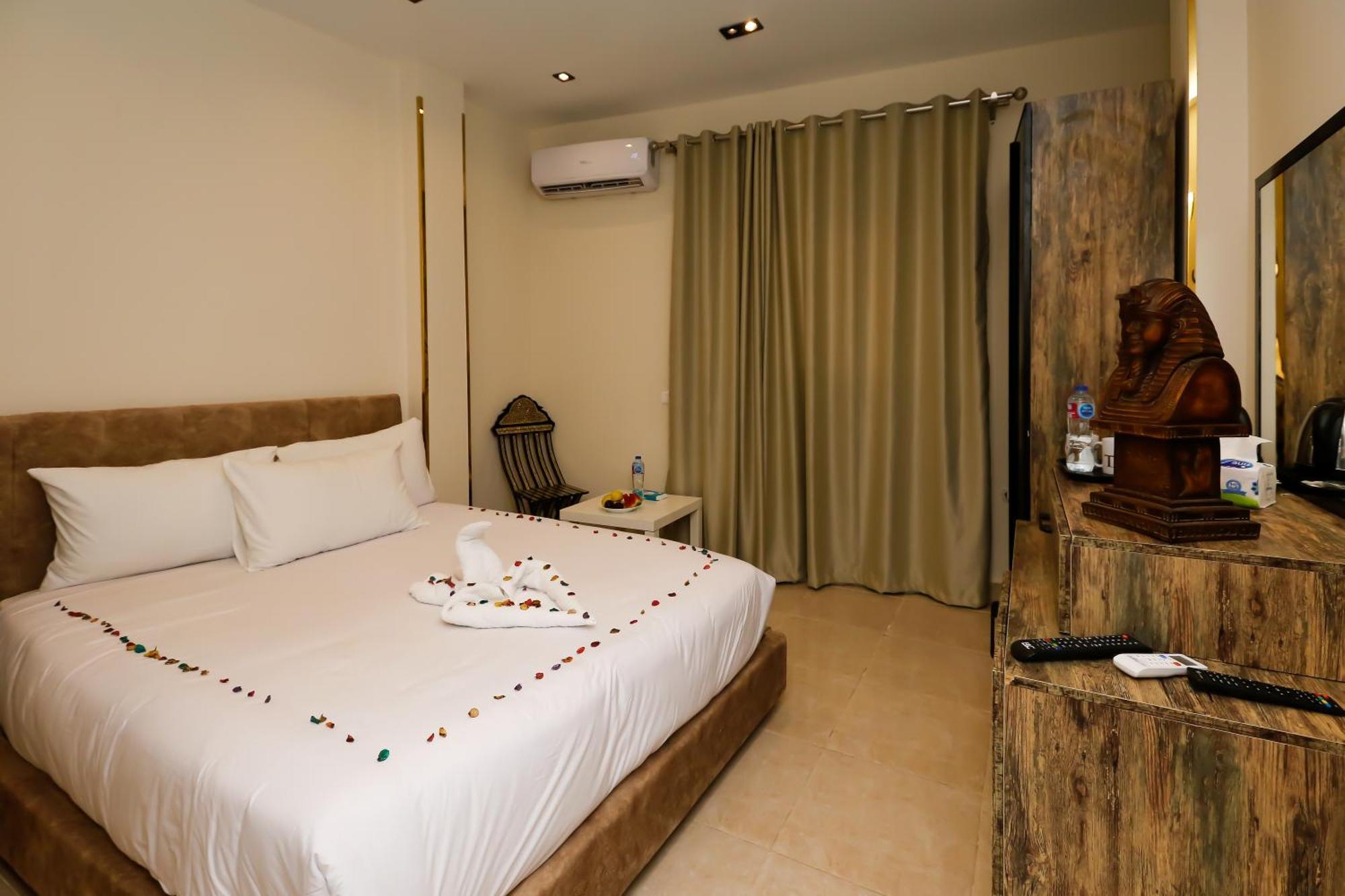 Taj Pyramids View Inn Kafret el-Gabal Kültér fotó