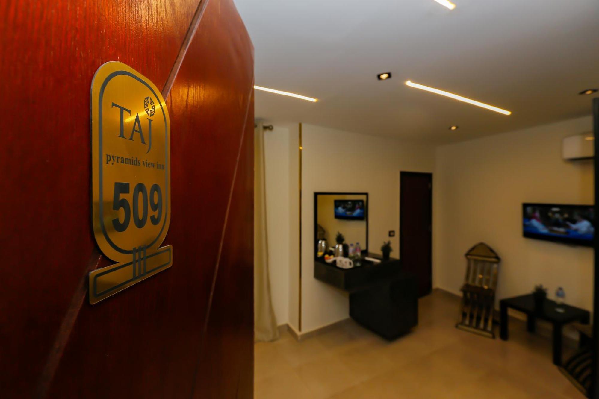 Taj Pyramids View Inn Kafret el-Gabal Kültér fotó