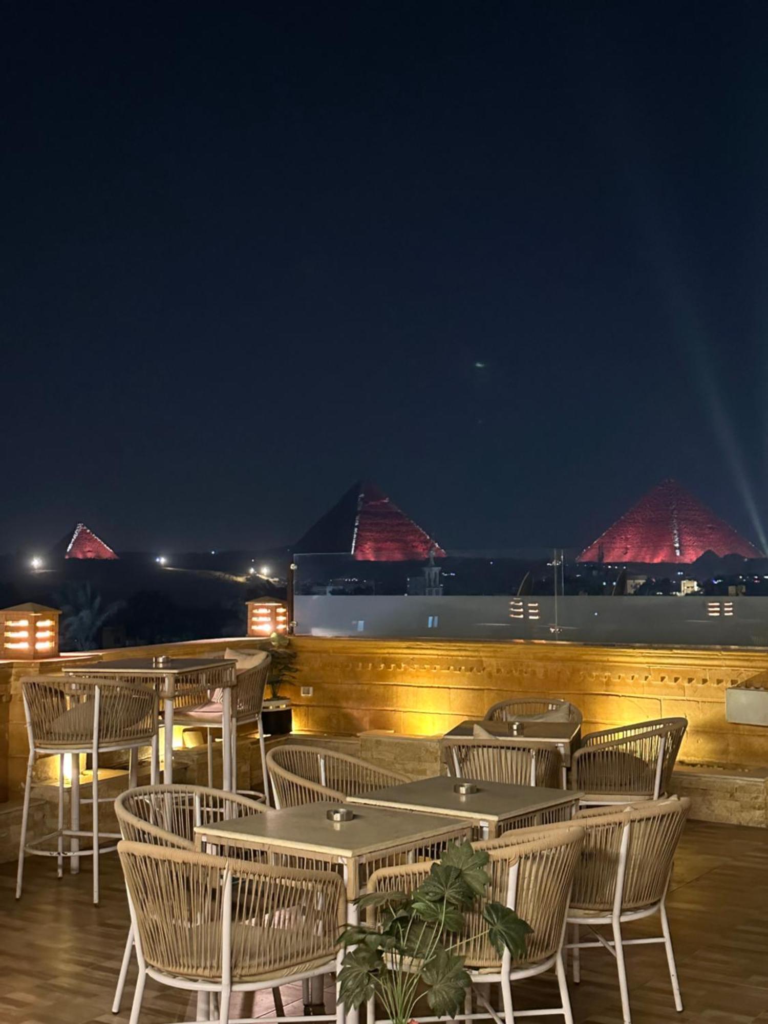 Taj Pyramids View Inn Kafret el-Gabal Kültér fotó